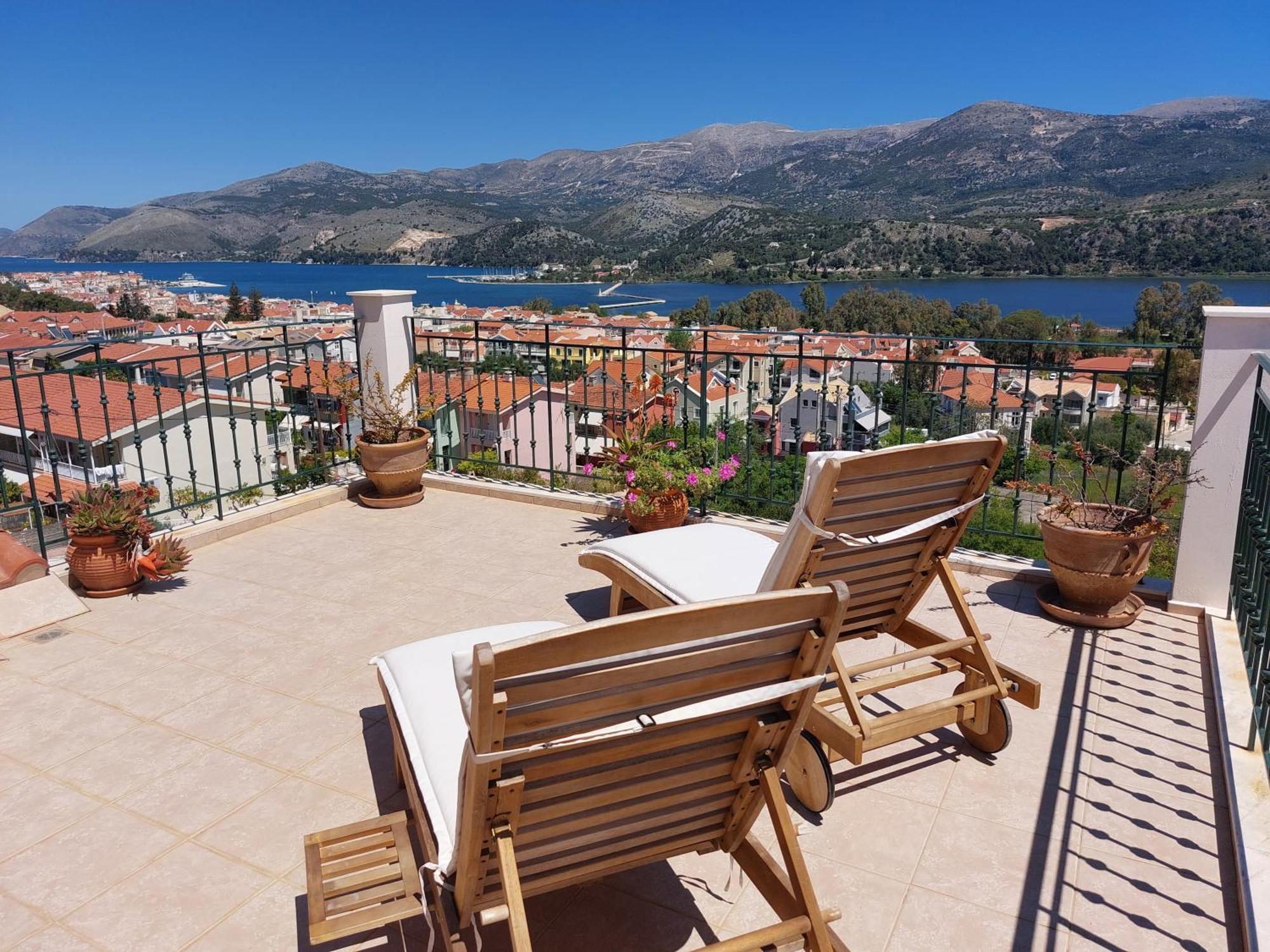 Nefeli Seaview Аргостолион
